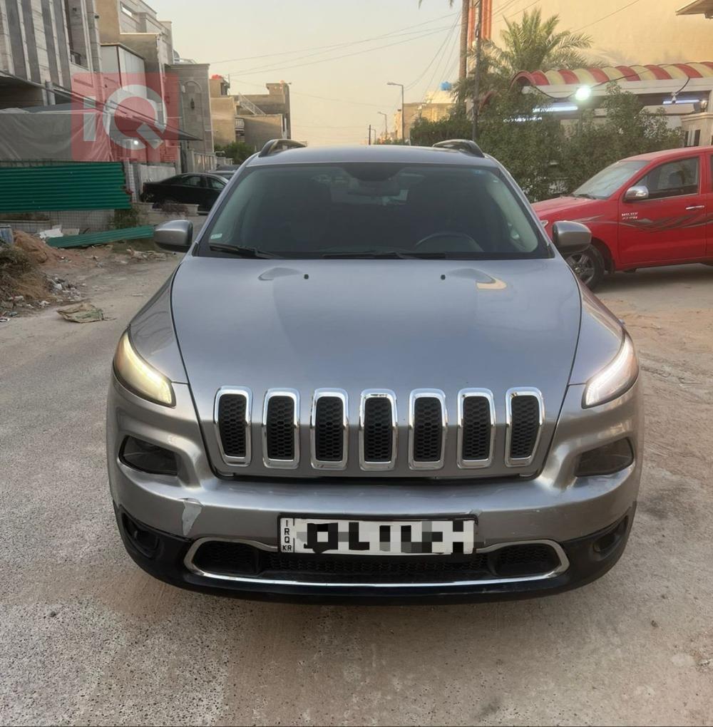 جیپ شیرۆکی